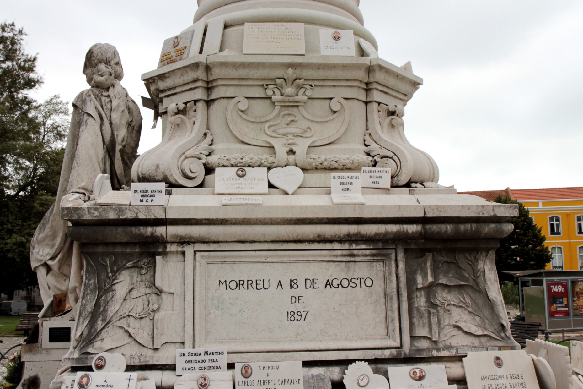 José Tomás de Sousa Martins' statue, Lisbon - 06.JPG